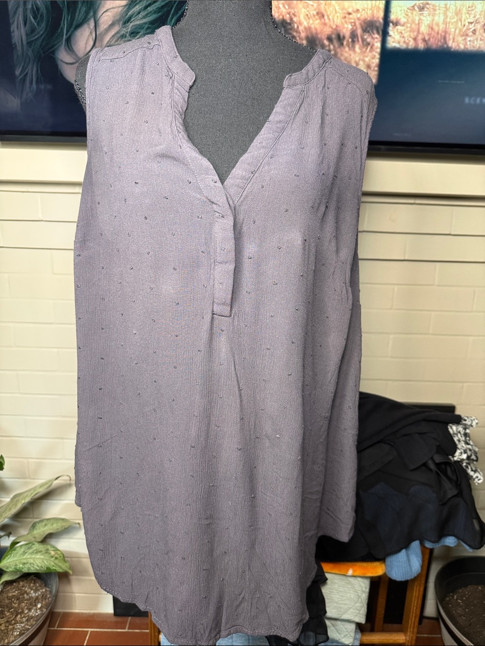 torrid Lavender Sleeveless Split-Neck Tunic
